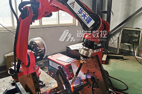 焊接机器人与焊接变位机协作完成焊接