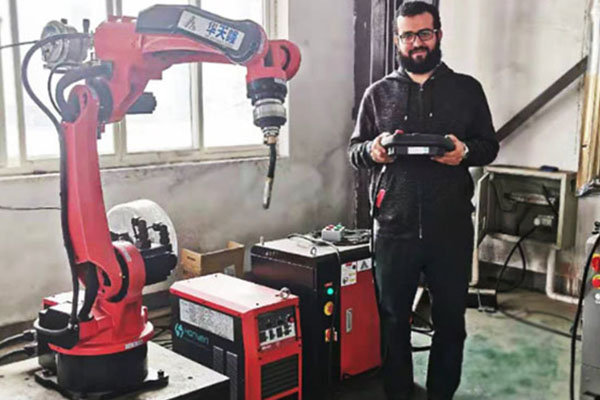 济南焊接机器人使用是否存在隐患