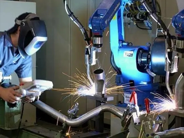 焊接机器人的操作步骤